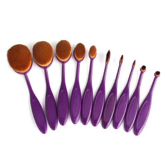 Other - 🎉sale 🎉Purple Oval toothbrush makeup brushes NEW